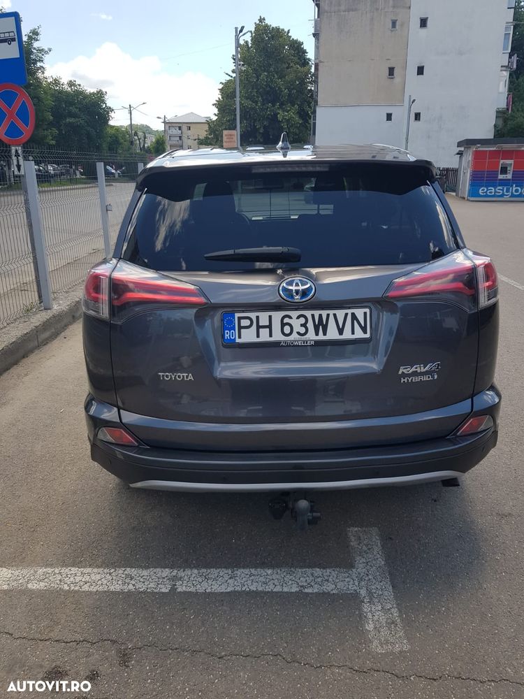 Toyota RAV4 - 2
