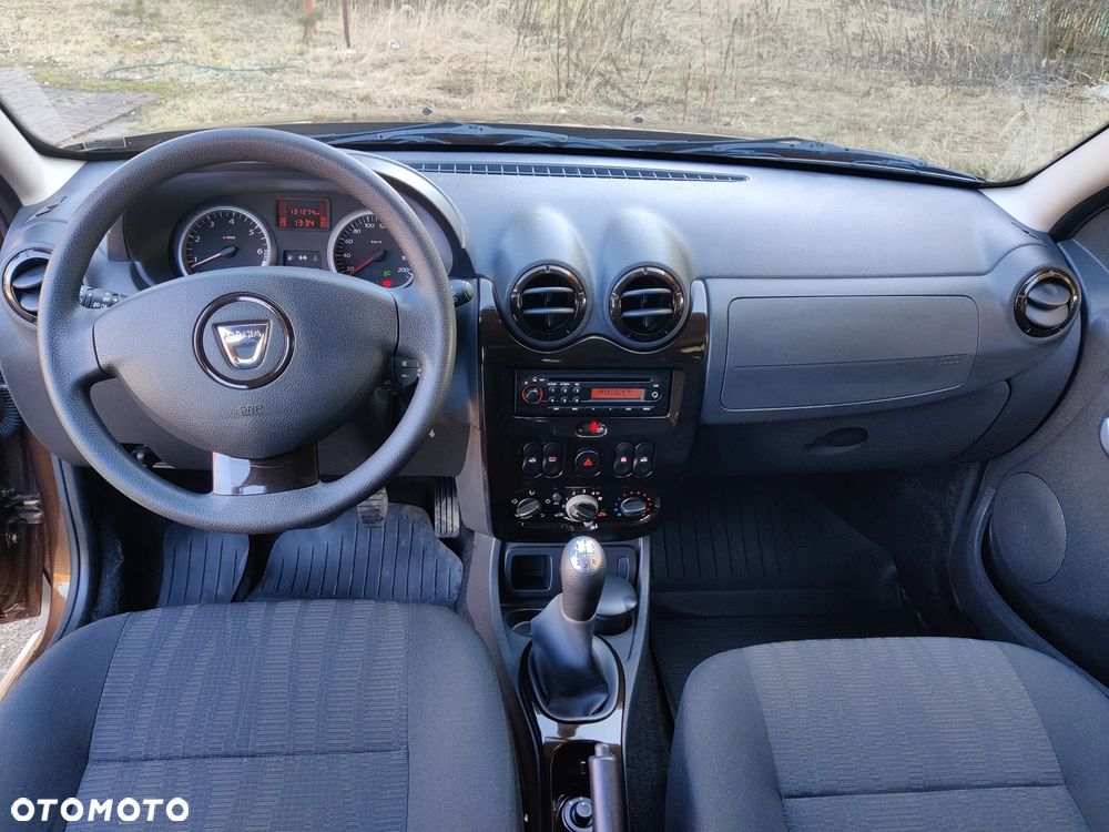 Dacia Duster 1.6 16V 105 4x2 Celebration - 21