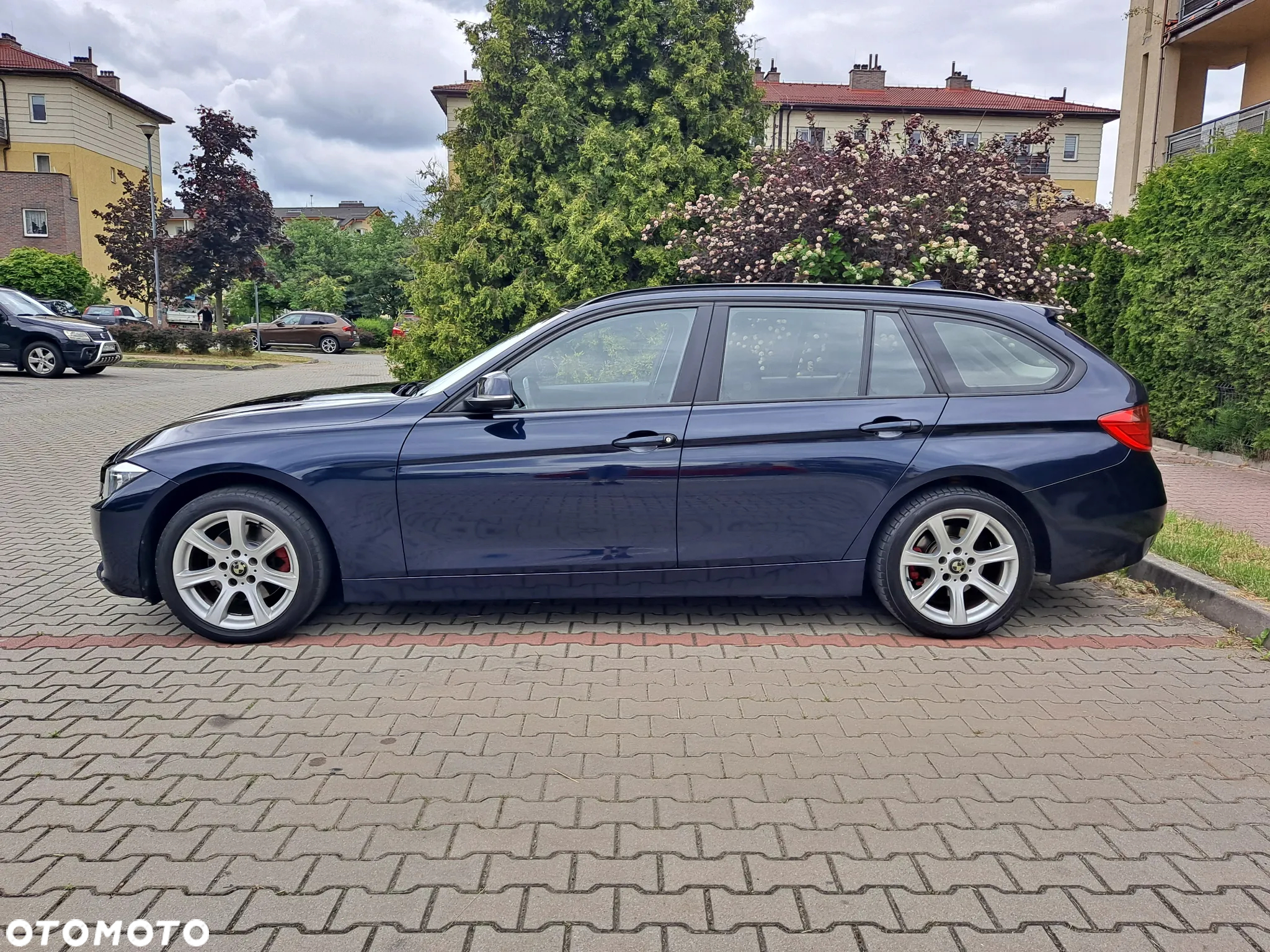 BMW Seria 3 320d Touring Sport Line - 36