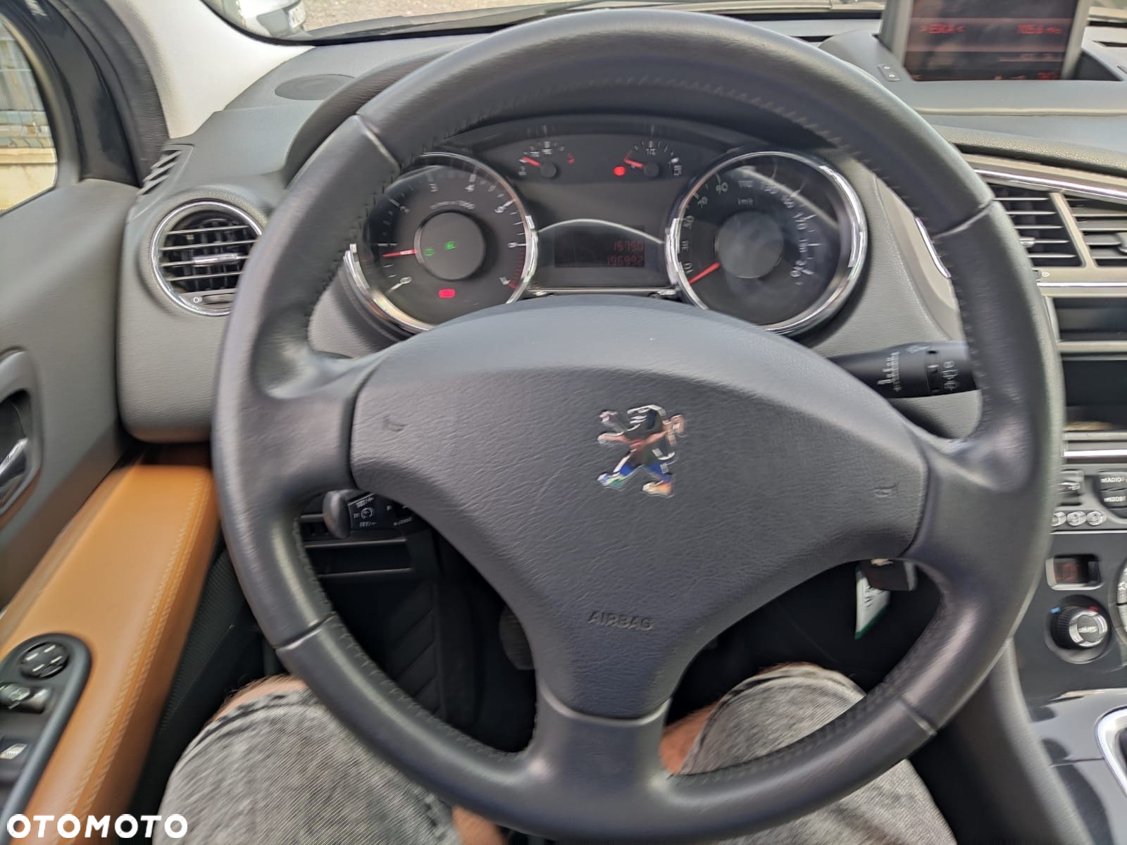 Peugeot 5008 1.6 THP Active 7os - 26