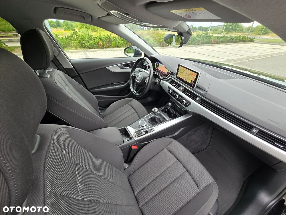 Audi A4 Avant 2.0 TDI - 15