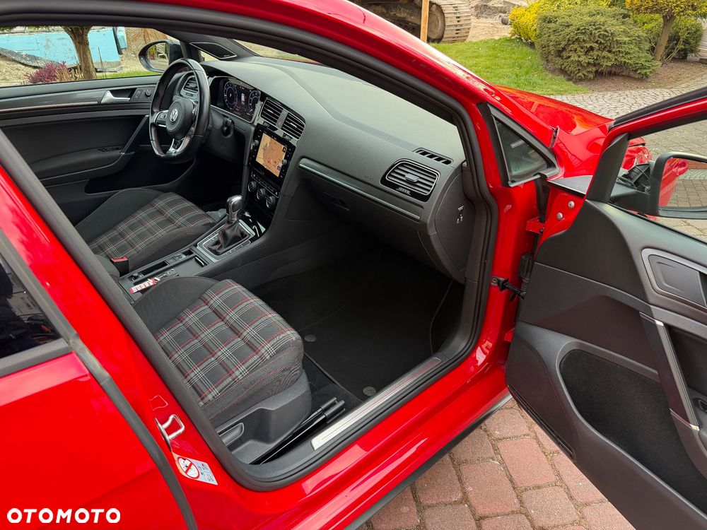 Volkswagen Golf 2.0 TSI BMT GTI Performance DSG - 3