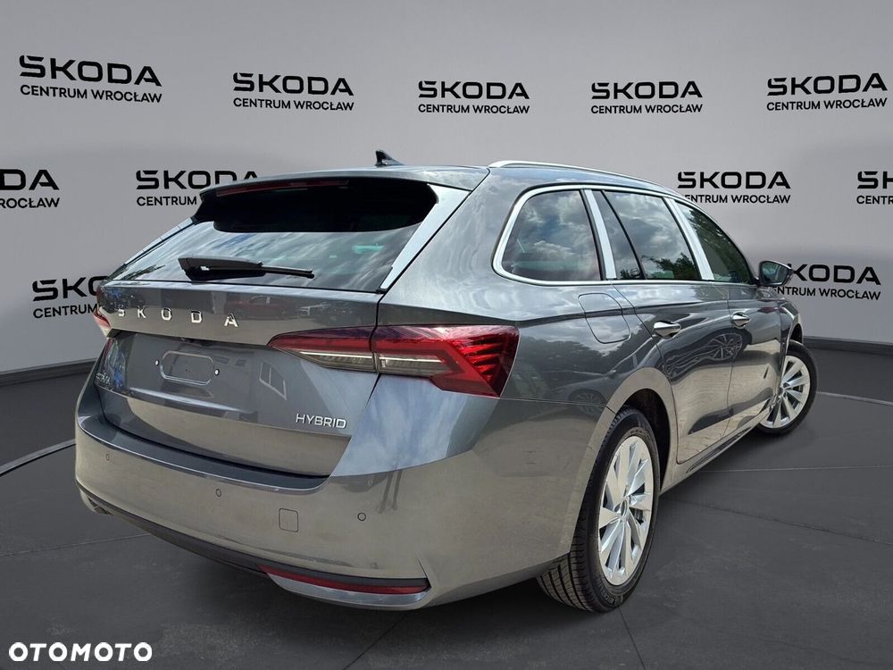 Skoda Octavia - 3