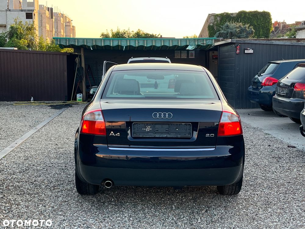 Audi A4 Limousine - 7