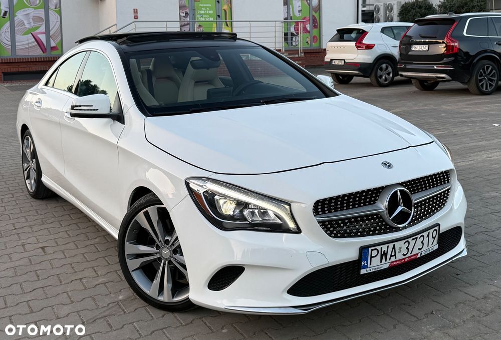 Mercedes-Benz CLA - 12