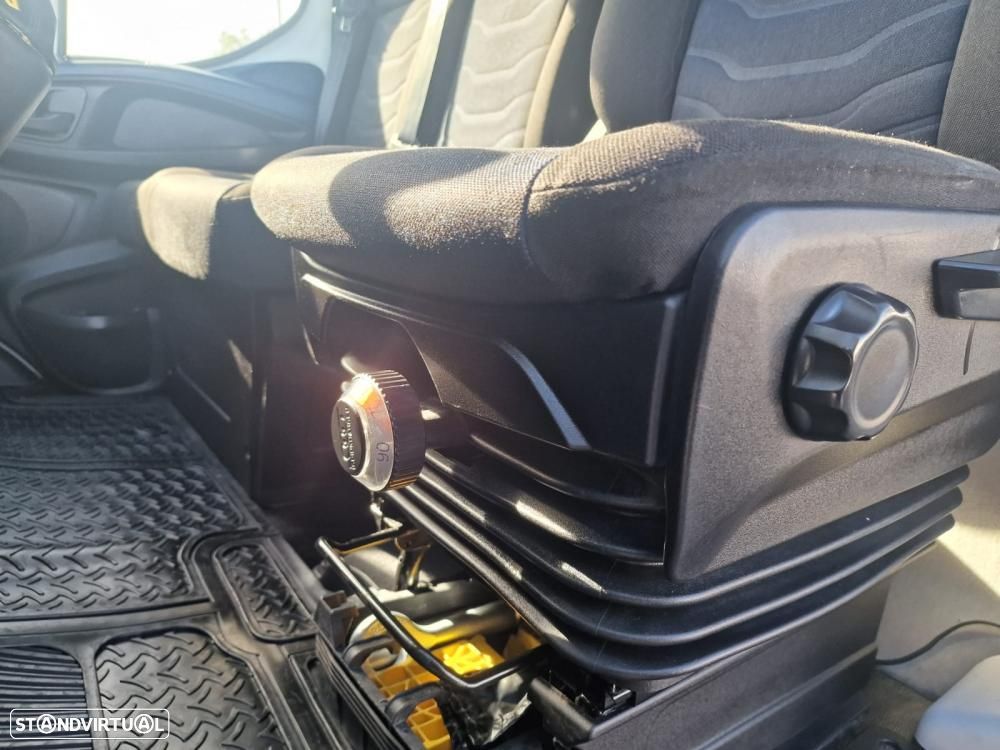 Iveco Daily DAILY VI CAIXA (156CV) - 14