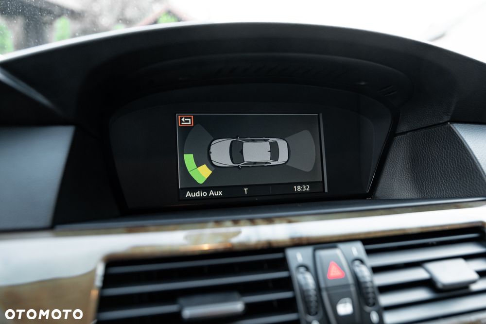 BMW Seria 5 530i - 37