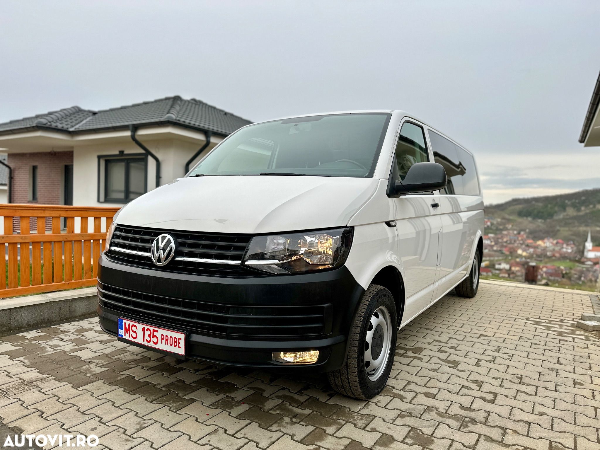 Volkswagen Transporter Kombi T6 2.0 TDI 110 kW LR - 1