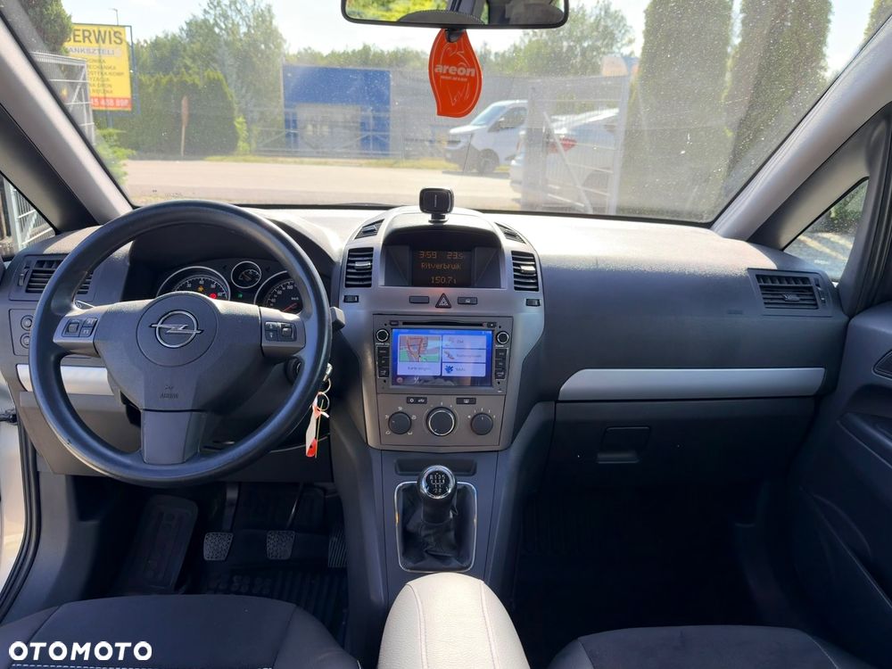 Opel Zafira 1.8 Innovation - 19