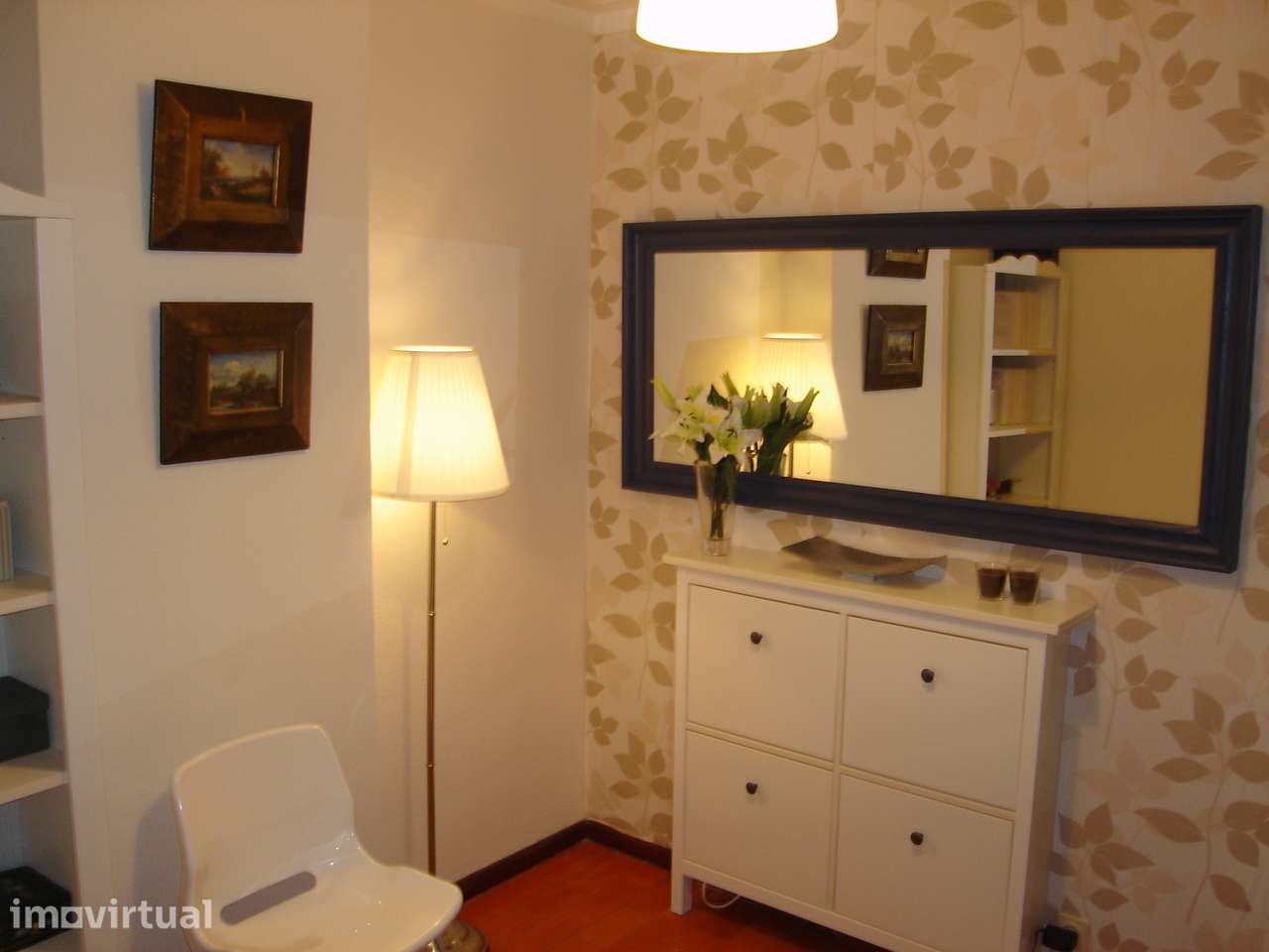 QUARTO  individual arrenda-se  em apartamento  mobilado nas Antas. - Grande imagem: 2/7