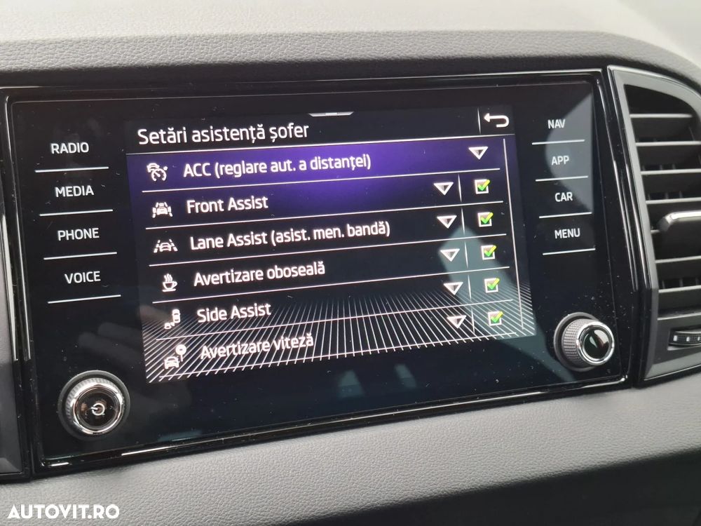 Skoda Karoq 2.0 TSI 4X4 DSG Sportline - 27