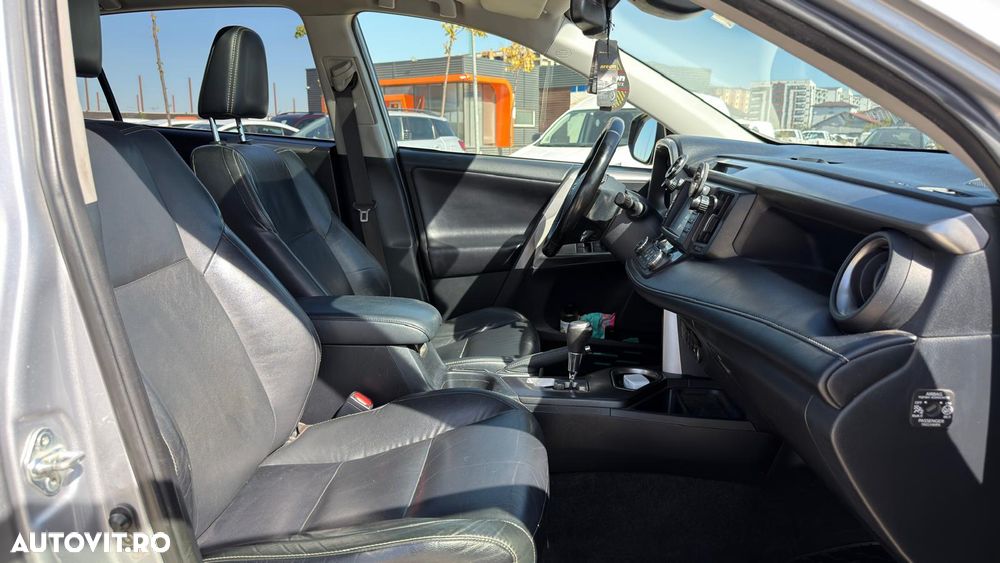 TOYOTA RAV4 2018 — imagine 11