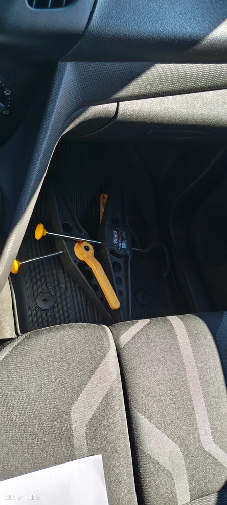 Ford TRANSIT CONNECT - 11