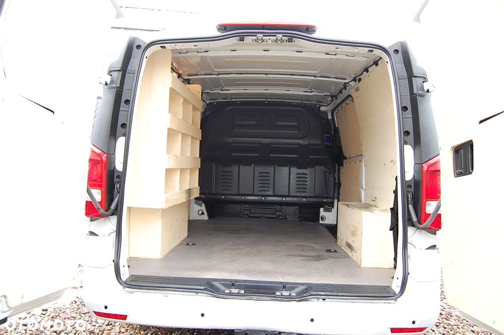 Mercedes-Benz Vito - 10