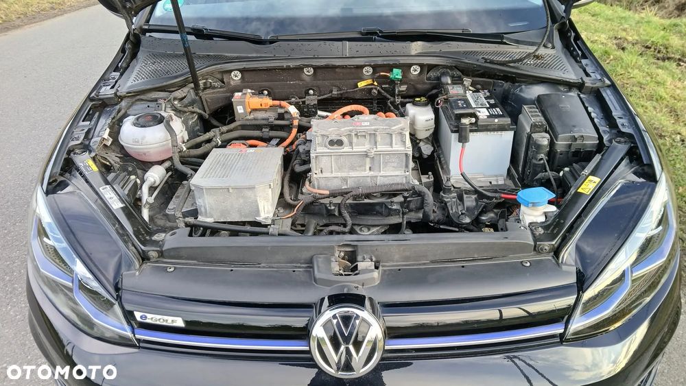 Volkswagen Golf e-Golf - 9