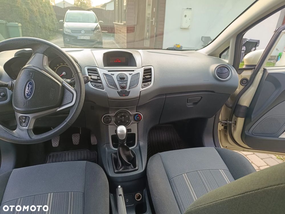 Ford Fiesta 1.25 Gold X - 8