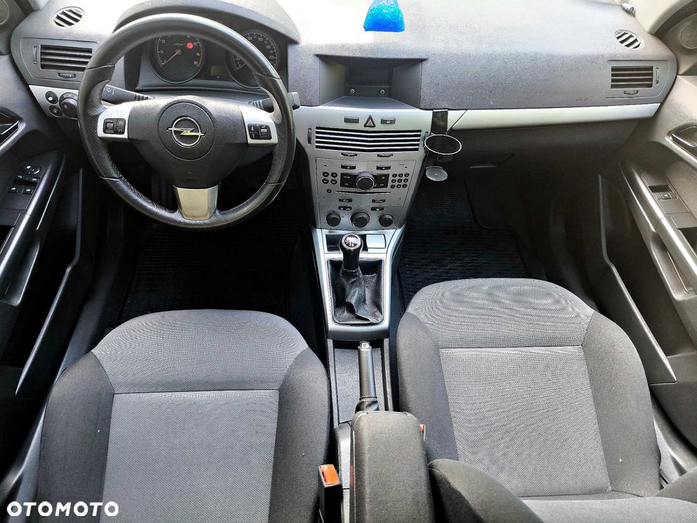 Opel Astra - 4