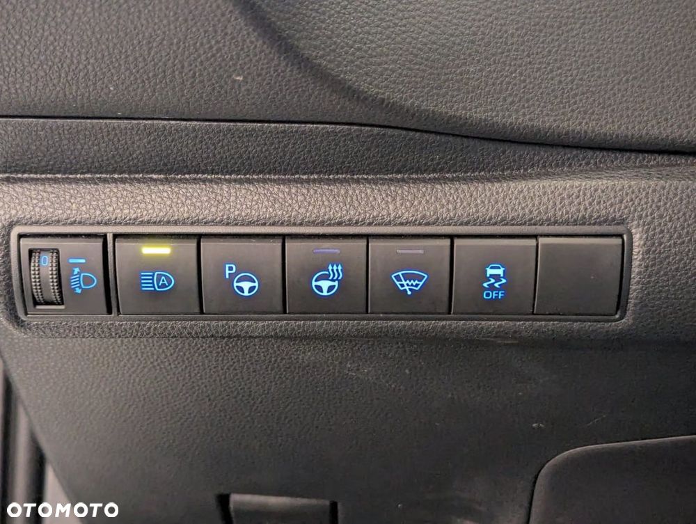 Toyota Corolla - 12