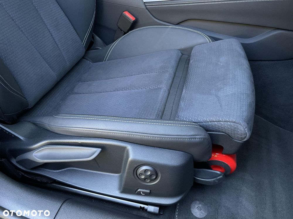 Audi A4 Limousine - 26