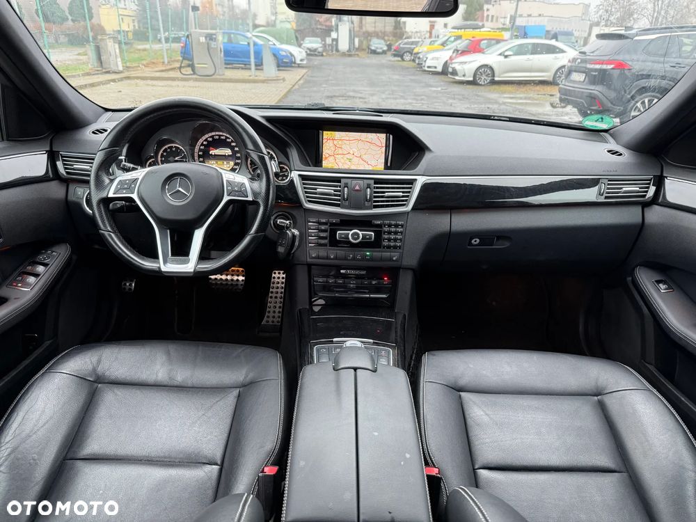 Mercedes-Benz Klasa E 350 4Matic 7G-TRONIC - 18