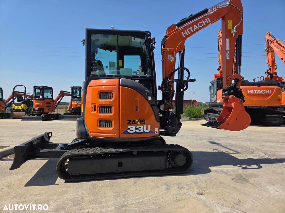 Hitachi ZX33U-6, 2023, 1.905 ore, Masa operationala 3,7 tone, CUPLA RAPIDA HIDRAULICA si 3 CUPE NOI, Lama nivelare, ad sapare 3,5m, latime 1,55m, aer conditionat, antifurt, inst picon, ridica 2,7t, posibil leasing 4 ani, PROMOTIE 36.900 EUR+Tva - 1