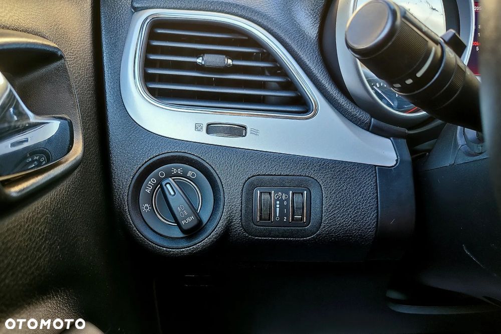 Fiat Freemont 2.0 Multijet Urban - 27