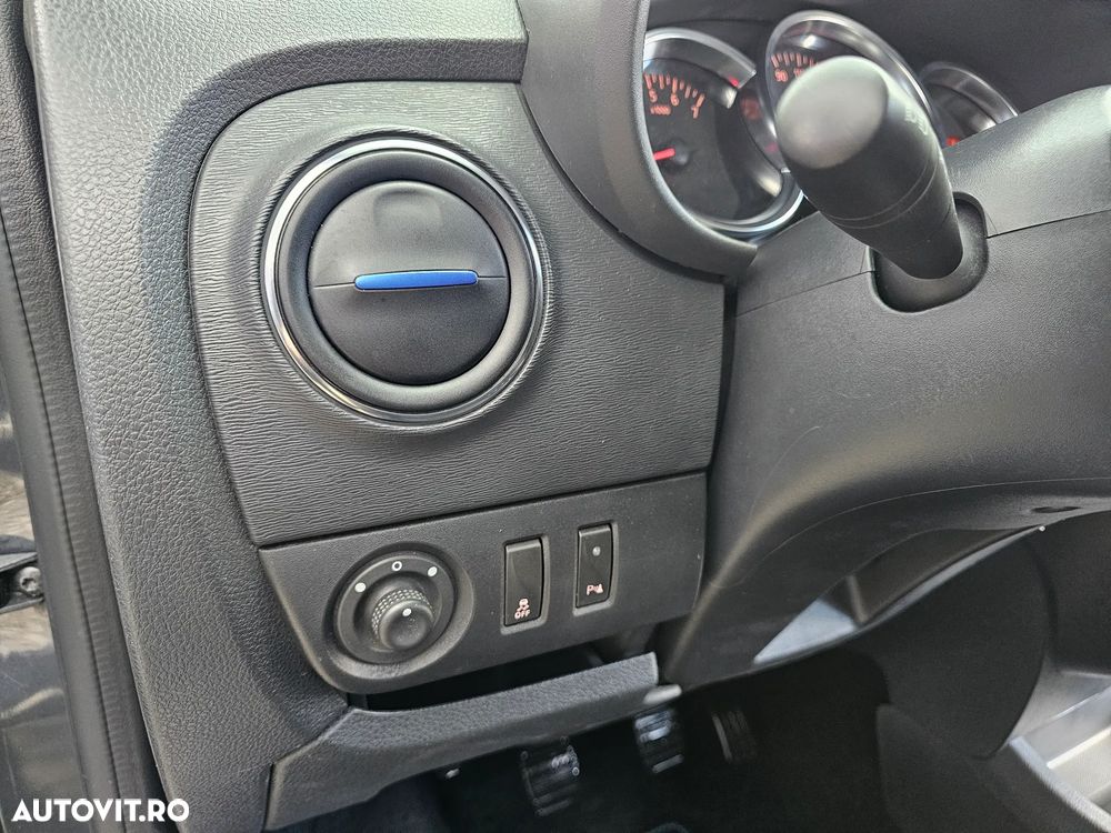Dacia Lodgy 1.6 Stepway - 39