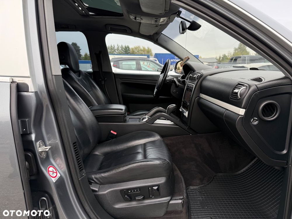 Porsche Cayenne S Tiptronic - 33
