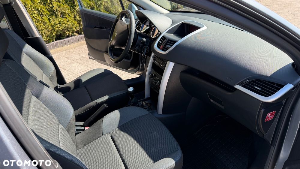 Peugeot 207 1.4 16V Trendy nICE - 9