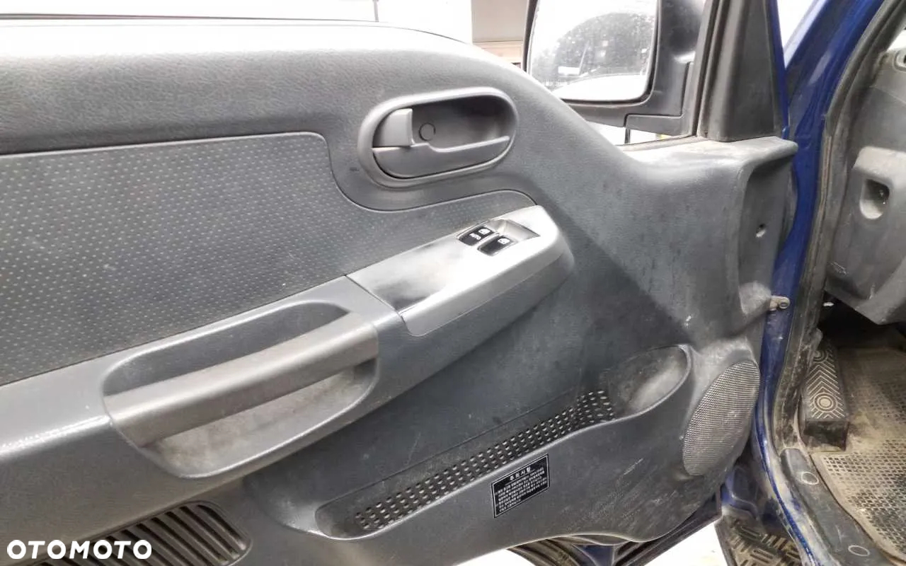 Kia K2500 Bongo 3 - 5