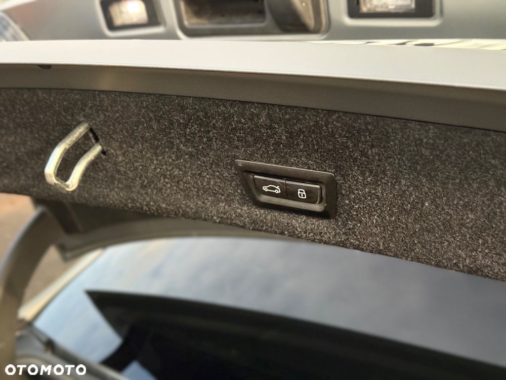 BMW M3 Competition xDrive sport - 29