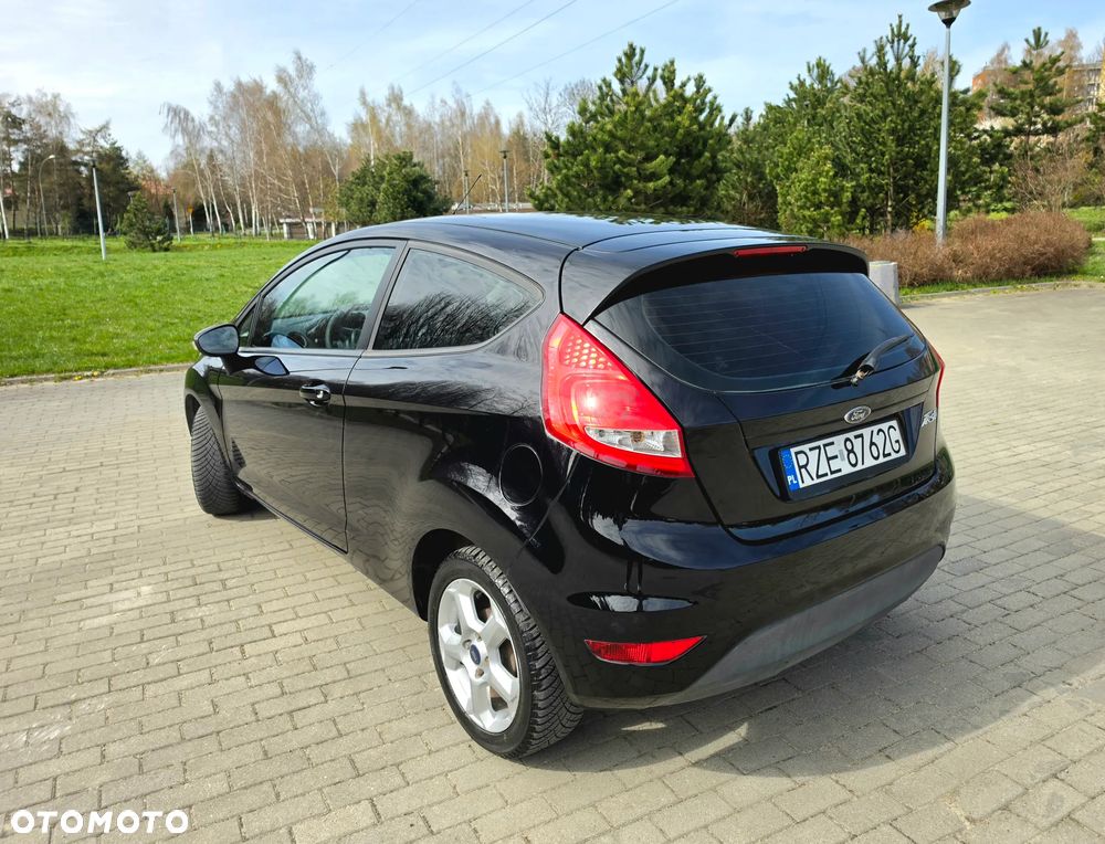 Ford Fiesta 1.25 Ambiente - 3