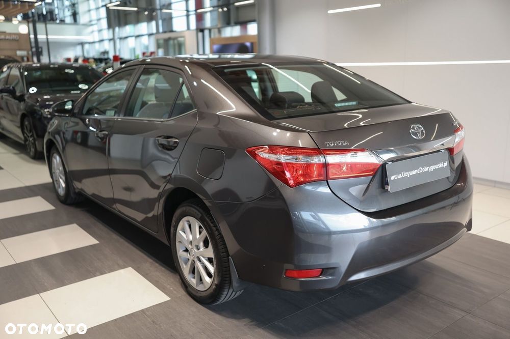 Toyota Corolla - 4
