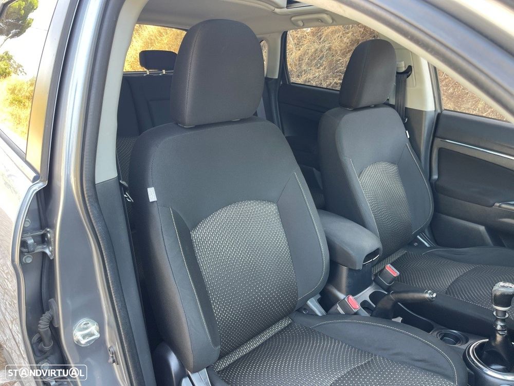 Mitsubishi ASX 1.8 DI-D Intense - 36