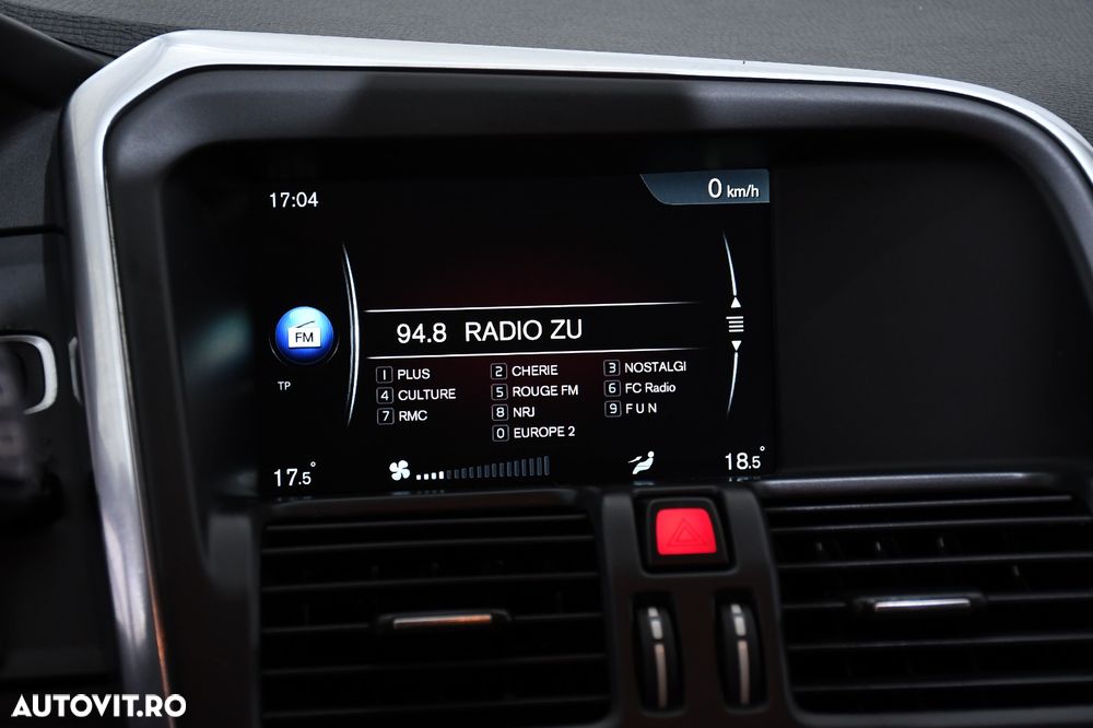 Volvo XC 60 D4 AWD Geartronic Kinetic - 22