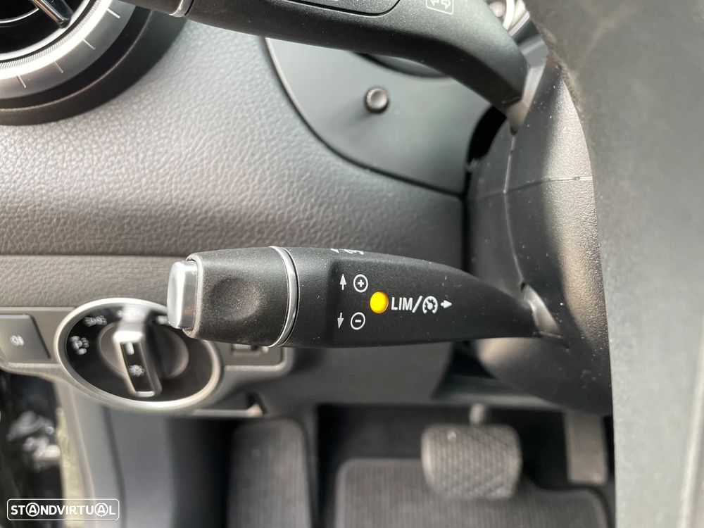 Mercedes-Benz CLA 180 d Shooting Brake Aut. - 23