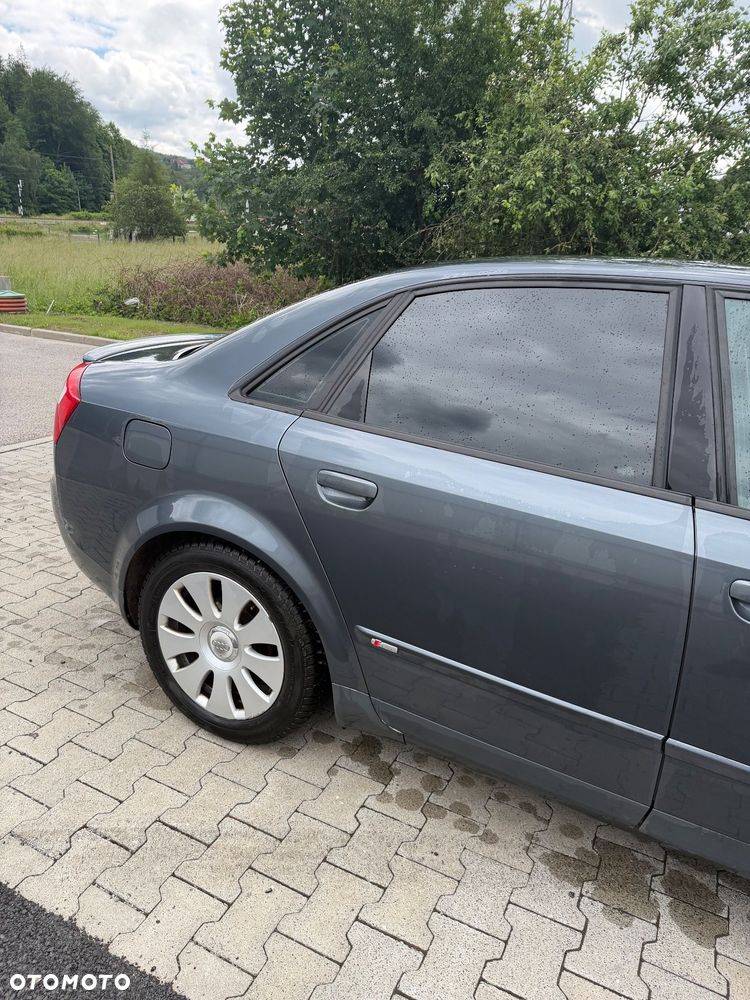 Audi A4 Limousine - 7