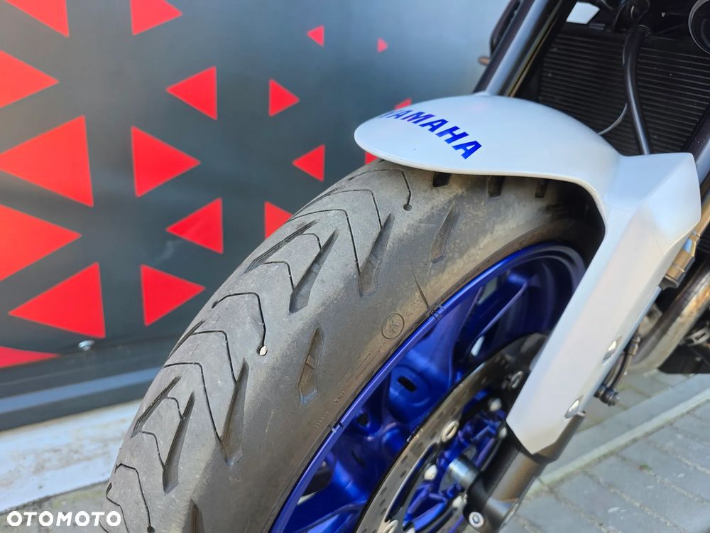Yamaha MT - 28