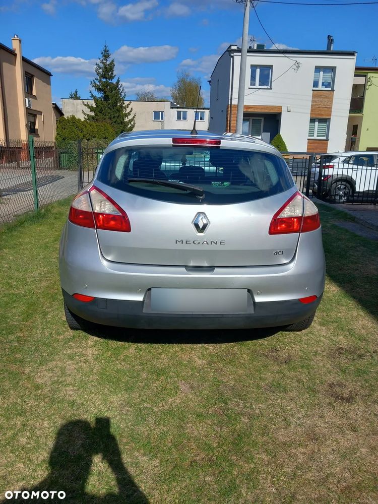 Renault Megane dCi 90 FAP Paris - 4