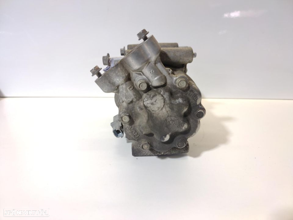 Compressor ar condicionado Renault Clio III Modus Nissan Qashqai  8200953359 - 3