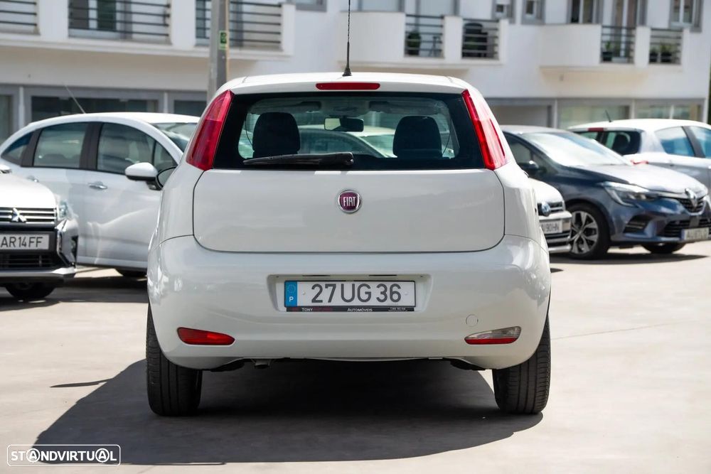 Fiat Punto 1.3 M-Jet Easy S&S — fotografia 10