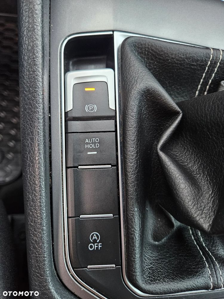Volkswagen Golf Sportsvan 2.0 TDI BlueMotion Technology Lounge - 15