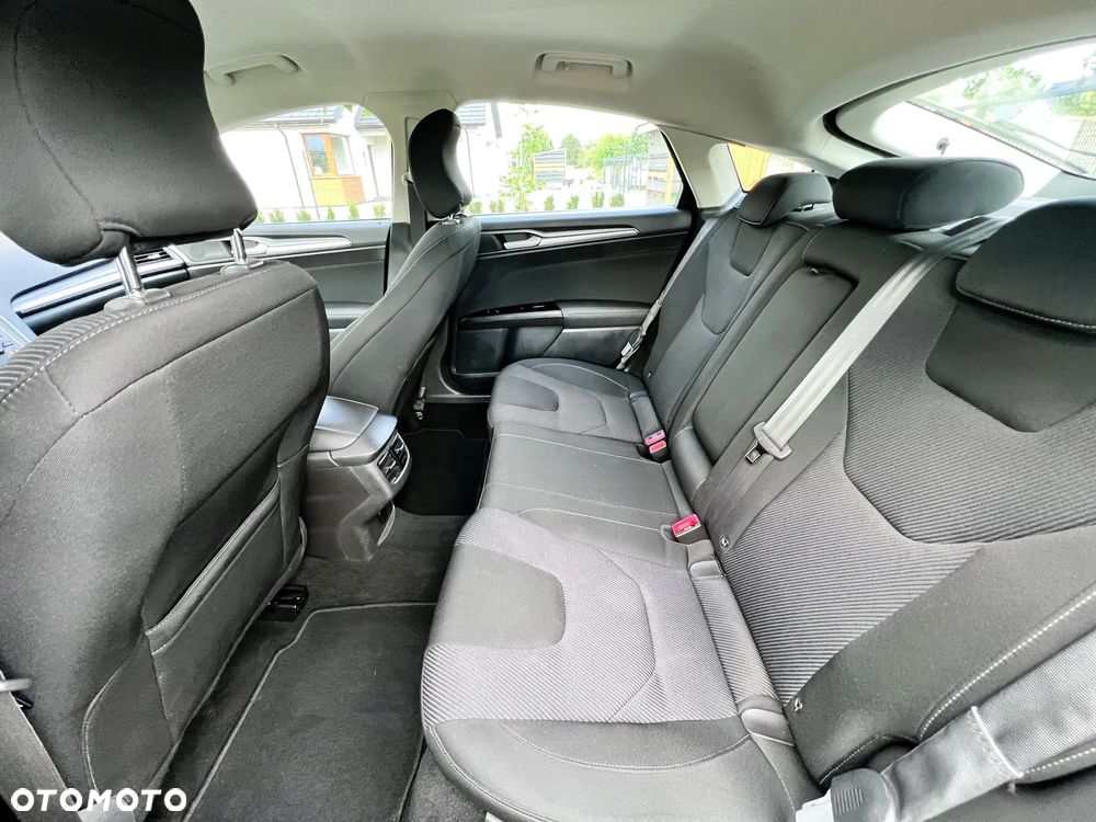 Ford Mondeo - 8