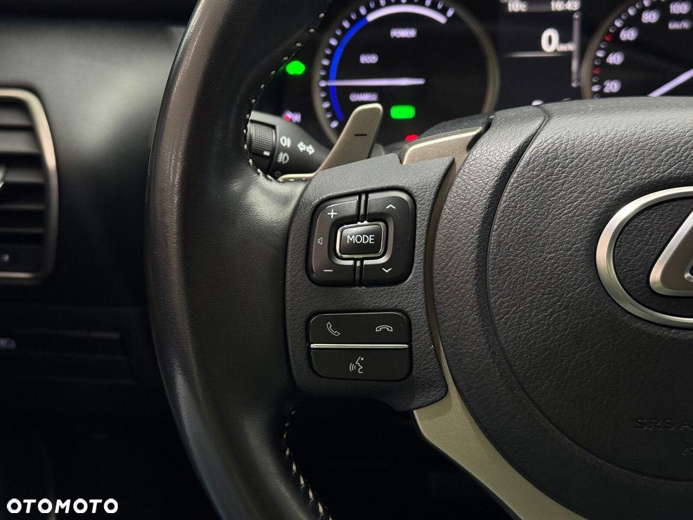 Lexus NX 300h Business Edition AWD - 22