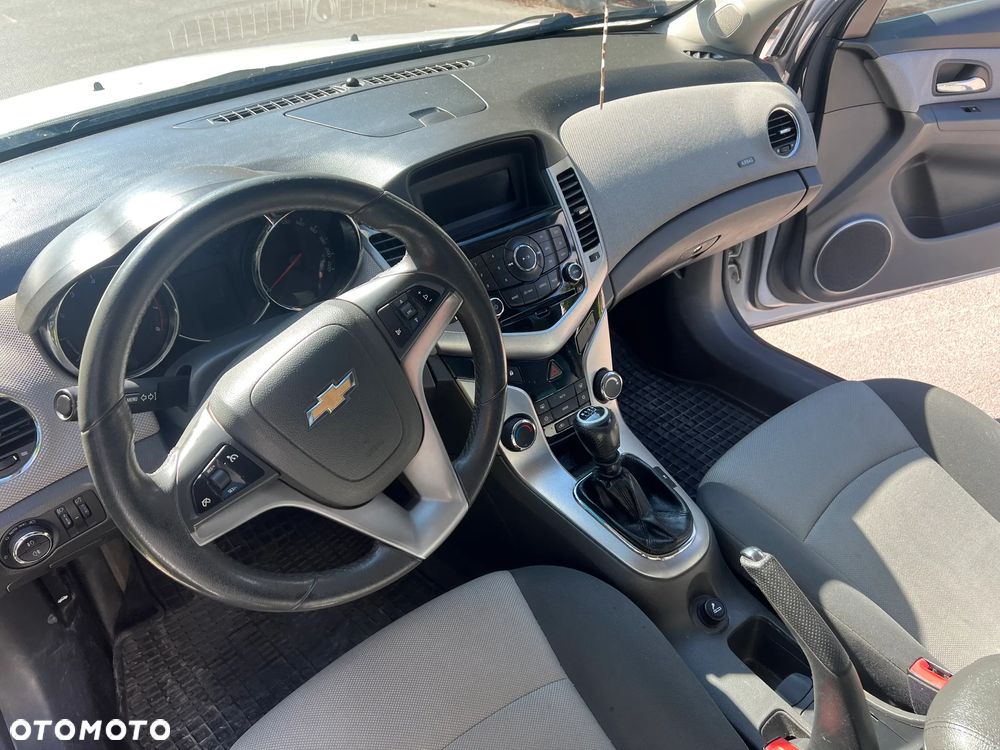 Chevrolet Cruze 1.8 LS (klm) - 13