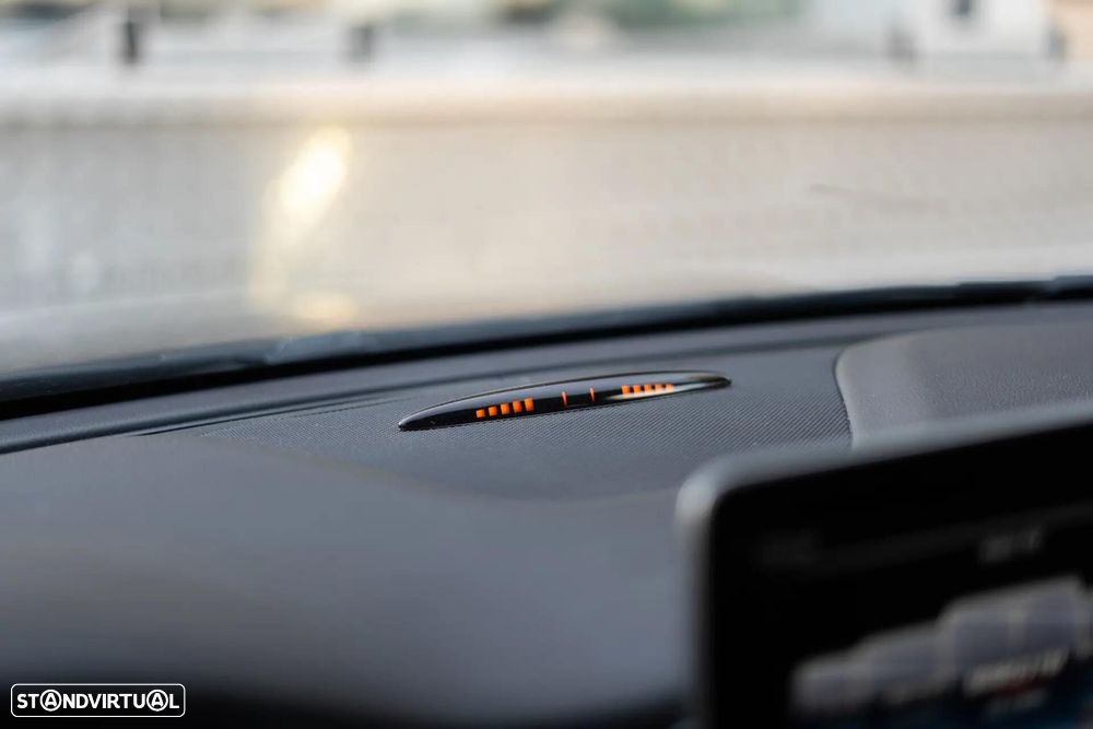 Mercedes-Benz CLA 180 d Urban - 40