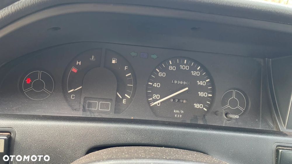 Toyota Corolla 1.8D XL - 6