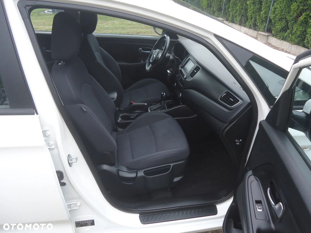 Kia Carens 2.0 GDI Automatik Edition 7 - 21