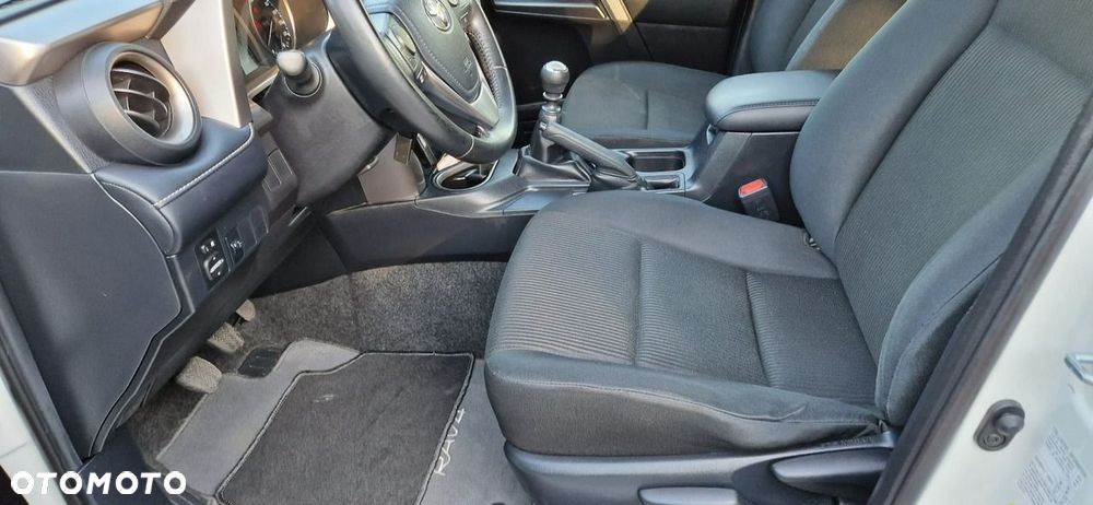 Toyota RAV4 - 15