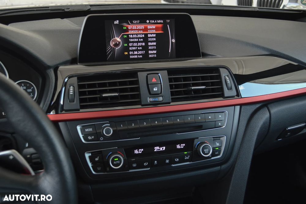 BMW Seria 3 320d Aut. Sport Line - 27